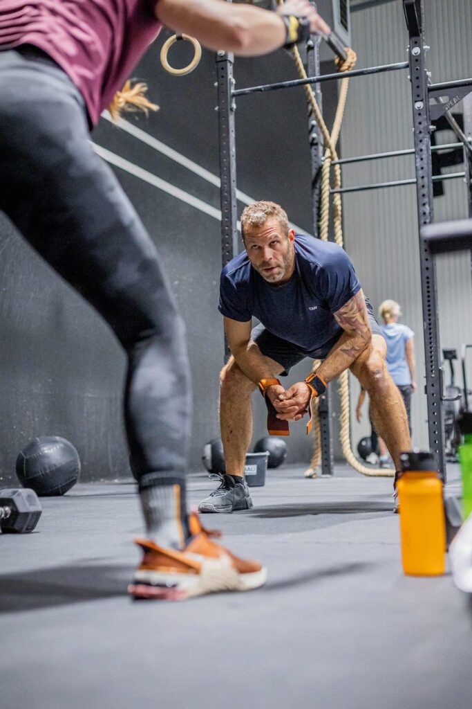 fotos im fitness studio beim workout