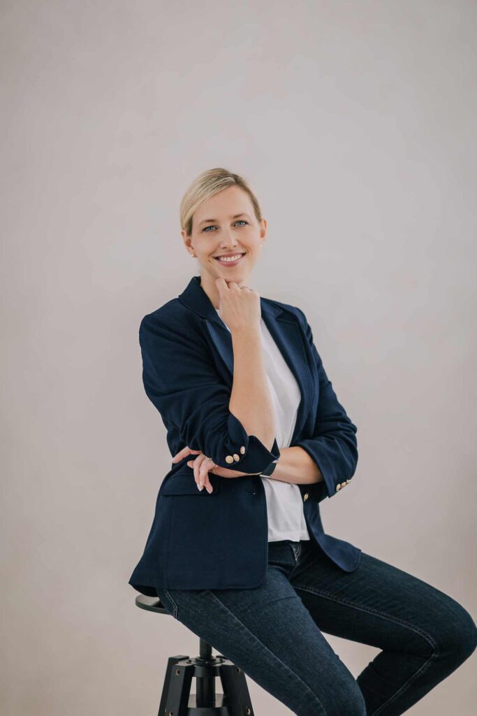 Authentisches Business Porträt einer Coachin in Köln für ihre selbstständige