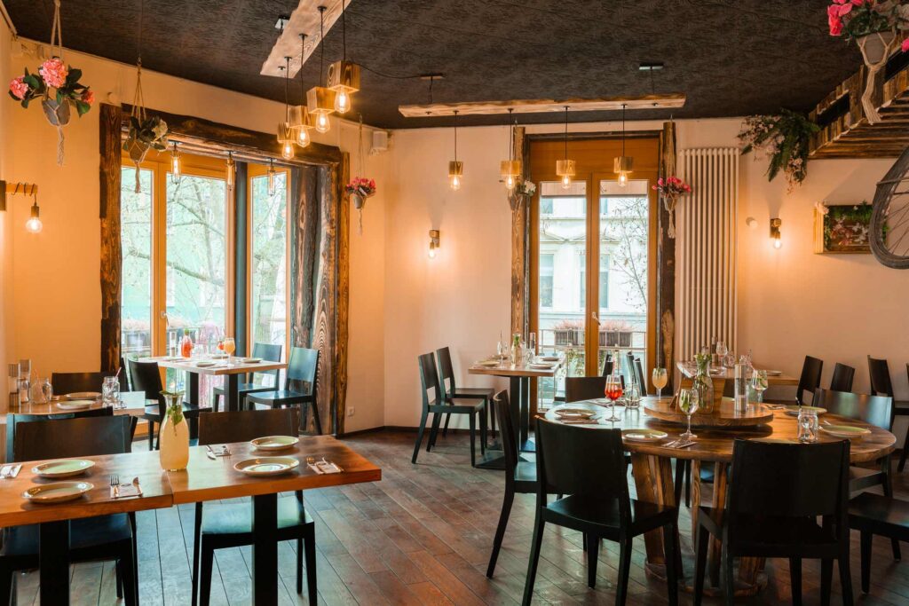 Professionelle Innenaufnahme der neuen Restaurant Räumlichkeiten in Frankfurt 